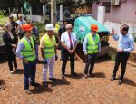 Inicio de Pavimento Asfáltico en la Av. El Cedro