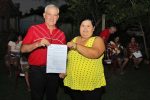 Intendente Nelson Cano acompaño la entrega de documentos de la firma de contratos de arrendamientos a moradores del Barrio Fortaleza